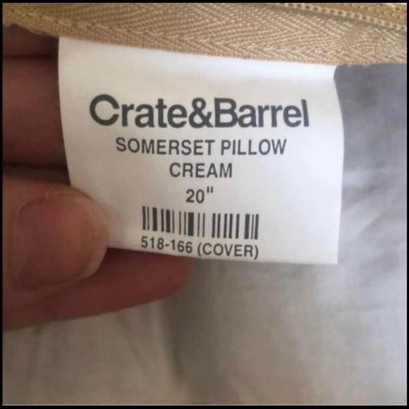NWT pair of Crate & Barrel pillows - Picture 3 of 6